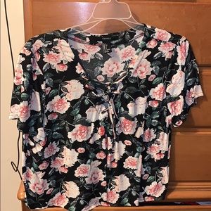 Forever 21 short sleeve shirt